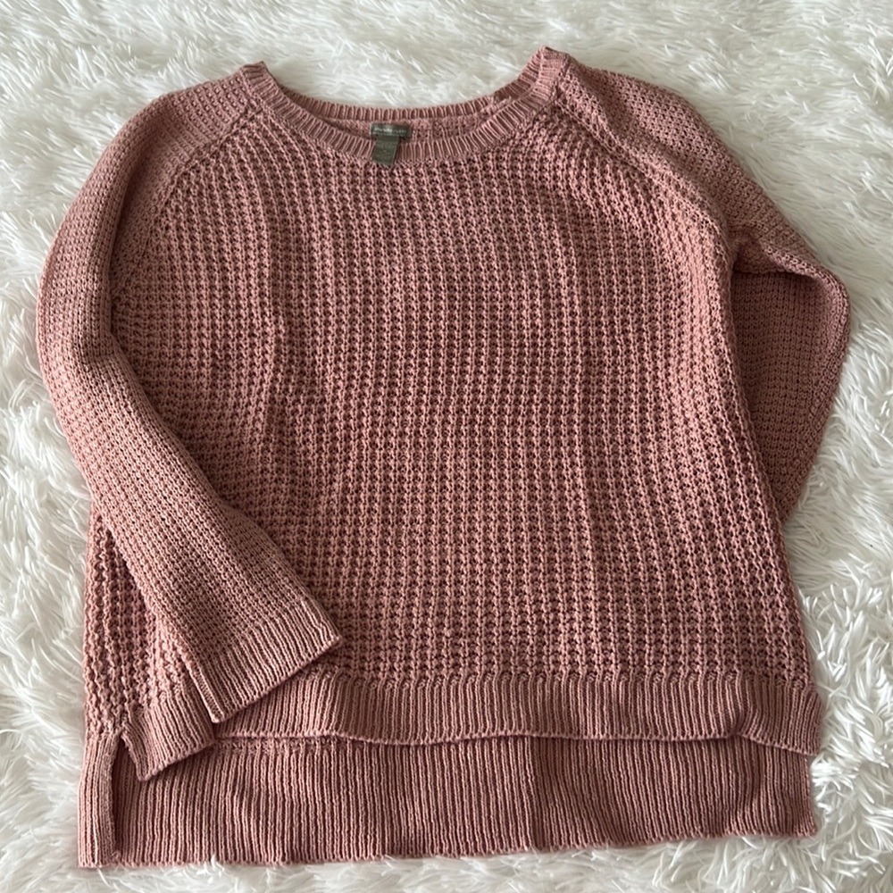 Charlotte Russe dusty rose pink sweater size M